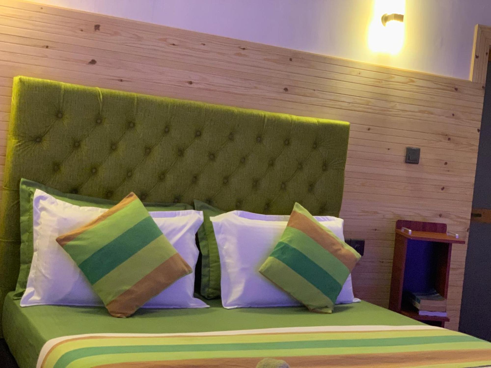 Mc Queen Homestay エッラ エクステリア 写真